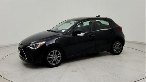 2020 Toyota Yaris Sedan XLE
