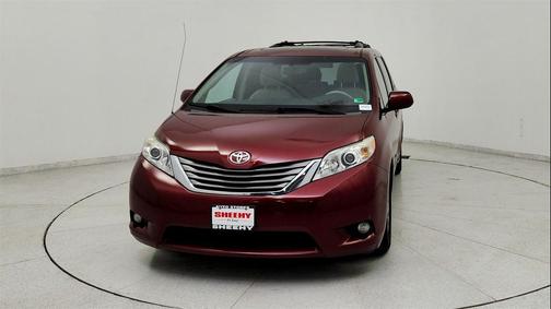 2012 Toyota Sienna XLE