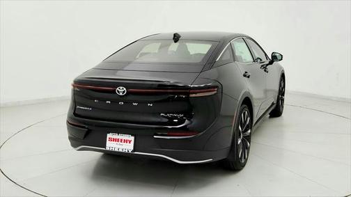 2026 Toyota Crown Platinum