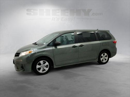 2020 Toyota Sienna SE