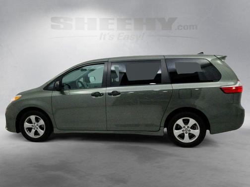 2020 Toyota Sienna SE
