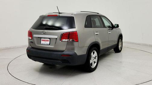 Titanium Silver 2011 Kia Sorento LX