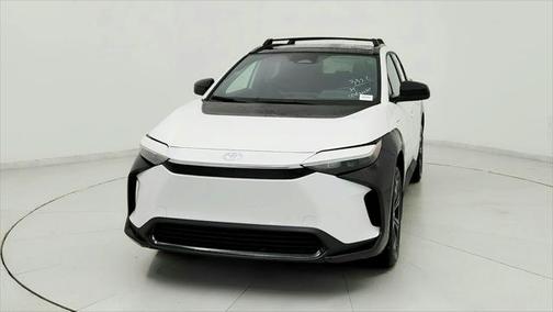 2025 Toyota bZ4X XLE
