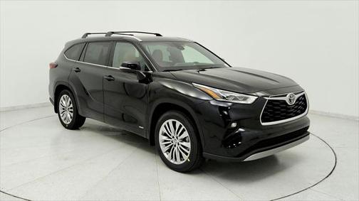 2025 Toyota Highlander Hybrid Platinum