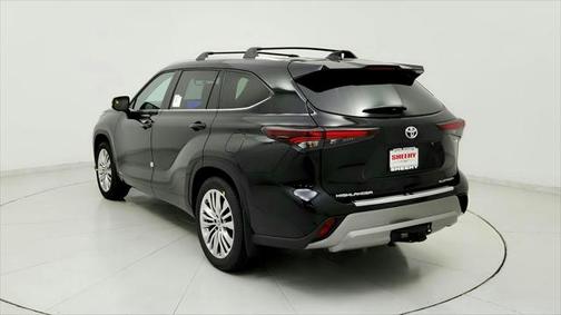 2025 Toyota Highlander Hybrid Platinum