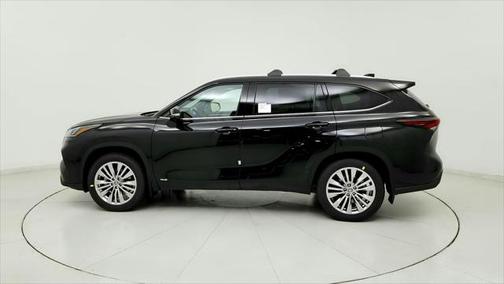 2025 Toyota Highlander Hybrid Platinum