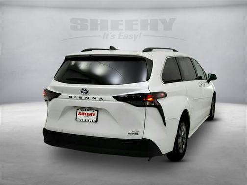 2023 Toyota Sienna XLE 7 Passenger