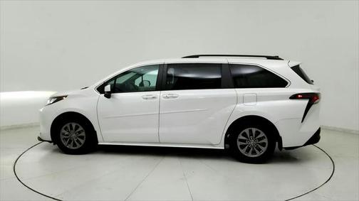 2023 Toyota Sienna XLE 7 Passenger