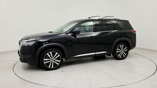 Super Black 2023 Nissan Pathfinder Platinum 4WD