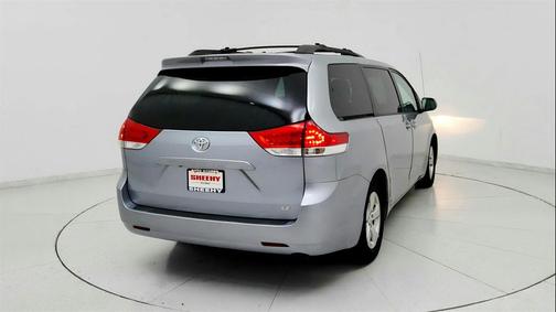 2014 Toyota Sienna LE