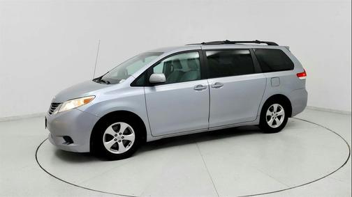 2014 Toyota Sienna LE