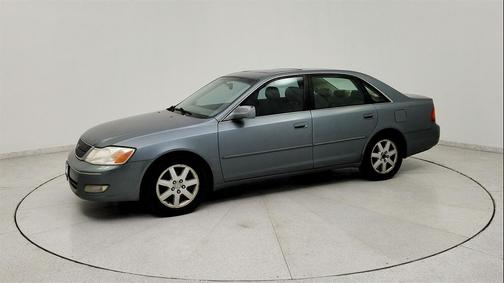 2000 Toyota Avalon XL