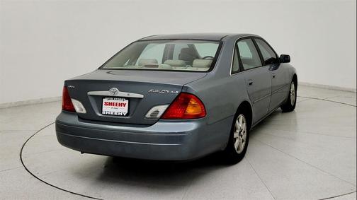 2000 Toyota Avalon XL
