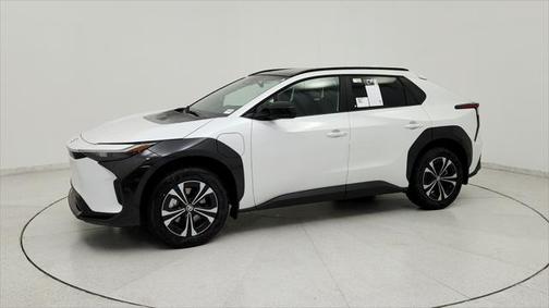 2025 Toyota bZ4X XLE