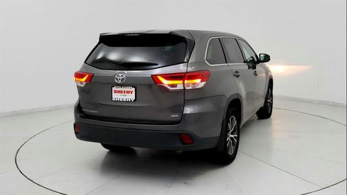 2017 Toyota Highlander LE