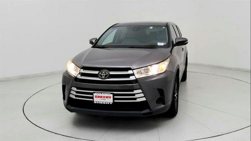 2017 Toyota Highlander LE