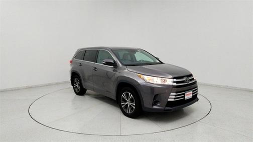 2017 Toyota Highlander LE