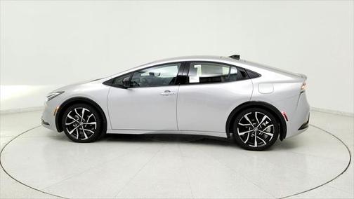 2025 Toyota Prius L