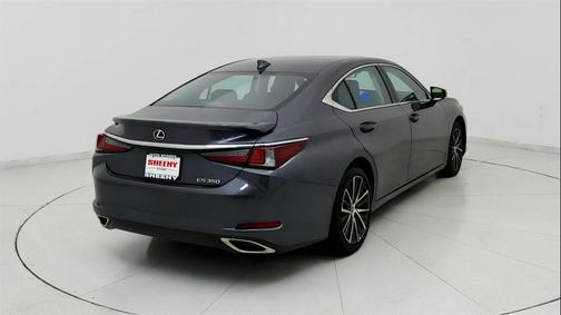 2022 Lexus ES 350 Base