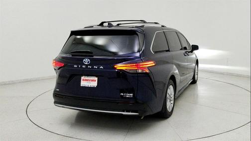 2023 Toyota Sienna Platinum 7 Passenger