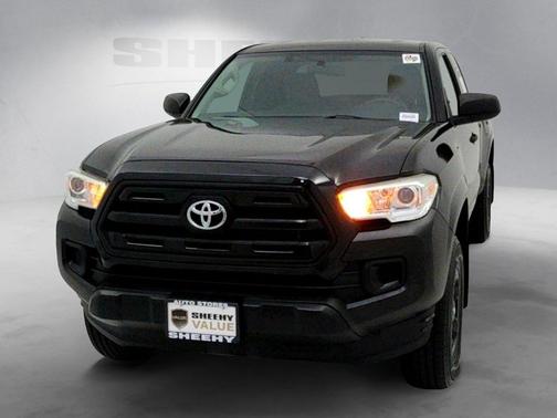 2017 Toyota Tacoma SR