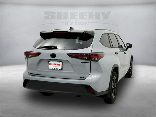 2024 Toyota Highlander Hybrid XLE