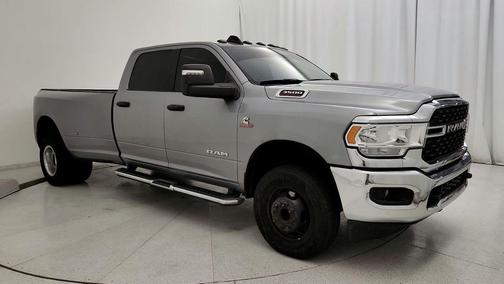 Billet Silver Metallic Clearcoat 2024 RAM 3500 Big Horn Crew Cab 4x4 8' Box