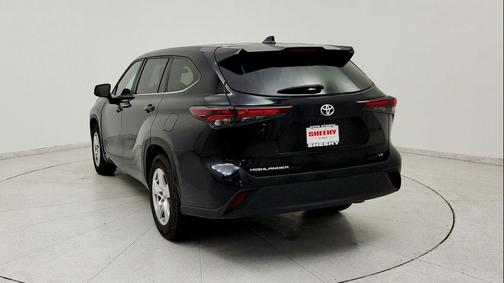 Midnight Black 2024 Toyota Highlander LE