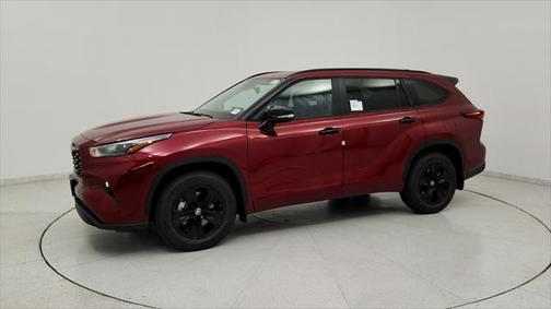 2025 Toyota Highlander Hybrid XLE
