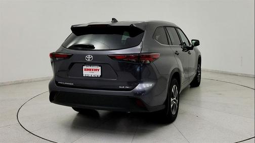 2025 Toyota Highlander XLE