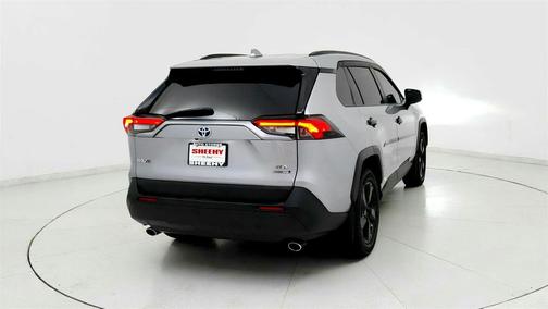 2021 Toyota RAV4 Hybrid XLE Premium