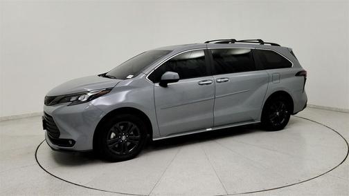 2024 Toyota Sienna Woodland Edition