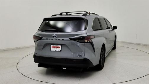 2024 Toyota Sienna Woodland Edition