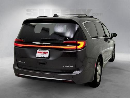 2023 Chrysler Pacifica Limited