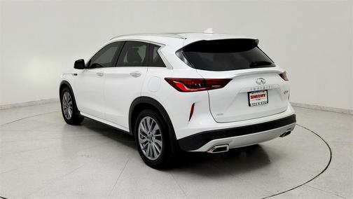 2023 INFINITI QX50 LUXE AWD