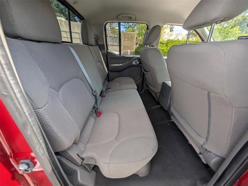 2021 Nissan Frontier SV