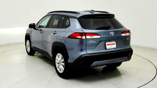 2024 Toyota Corolla Cross LE