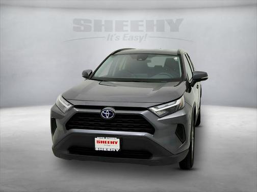 2022 Toyota RAV4 Hybrid XLE