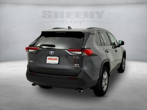 2022 Toyota RAV4 Hybrid XLE