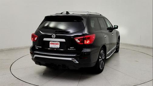 2019 Nissan Pathfinder Platinum