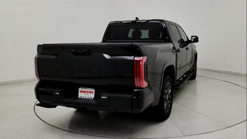 2024 Toyota Tundra Hybrid Platinum