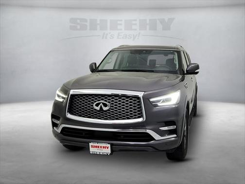 2022 INFINITI QX80 Luxe