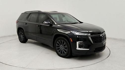 Mosaic Black Metallic 2023 Chevrolet Traverse RS