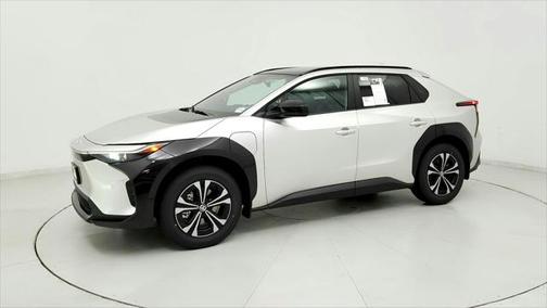 2025 Toyota bZ4X XLE