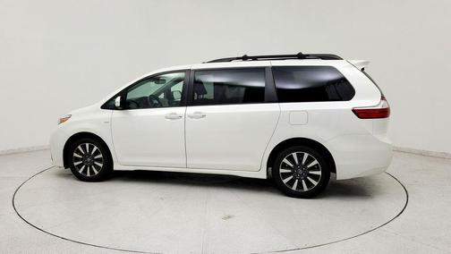 Blizzard Pearl 2019 Toyota Sienna Limited Premium