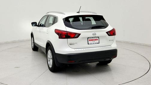 Glacier White 2017 Nissan Rogue Sport SV
