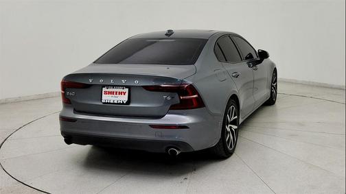 2019 Volvo S60 T6 Momentum