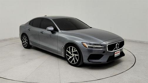 2019 Volvo S60 T6 Momentum