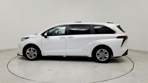 2022 Toyota Sienna Limited