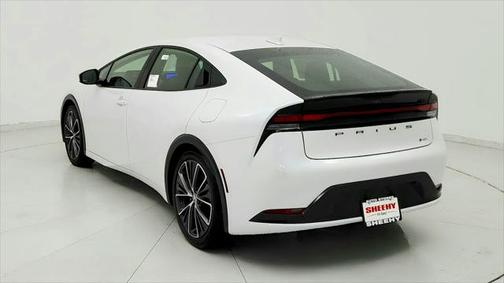 2025 Toyota Prius XLE